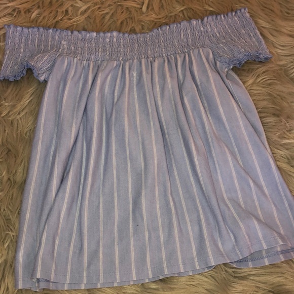 American Eagle Off The Shoulder Top - Picture 1 of 3